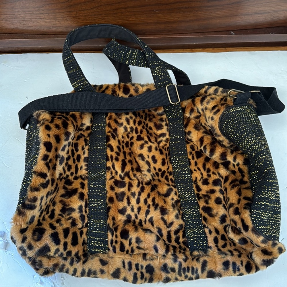 America & Beyond Leopard Print Fur Tote View 2
